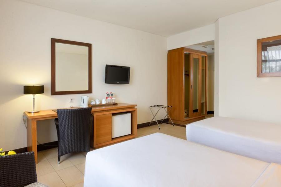 Hotel Santika Pasir Koja Bandung Exterior foto